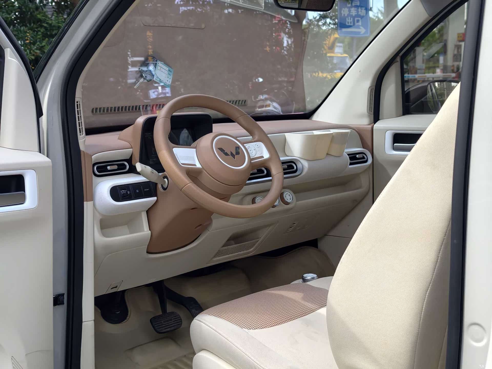 Wuling MINIEV, 2025 8