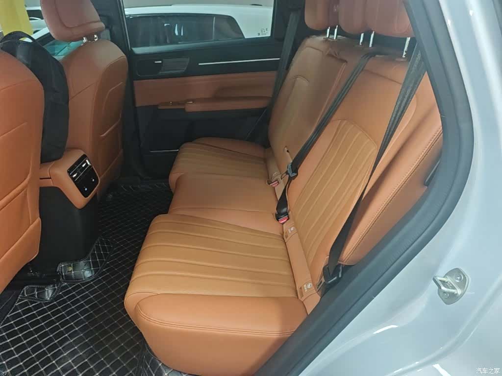 Jetour L7, 2025 17