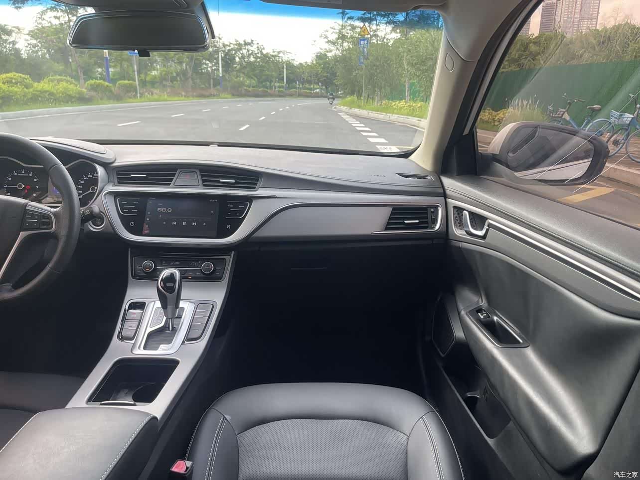 Geely Emgrand, 2018 16
