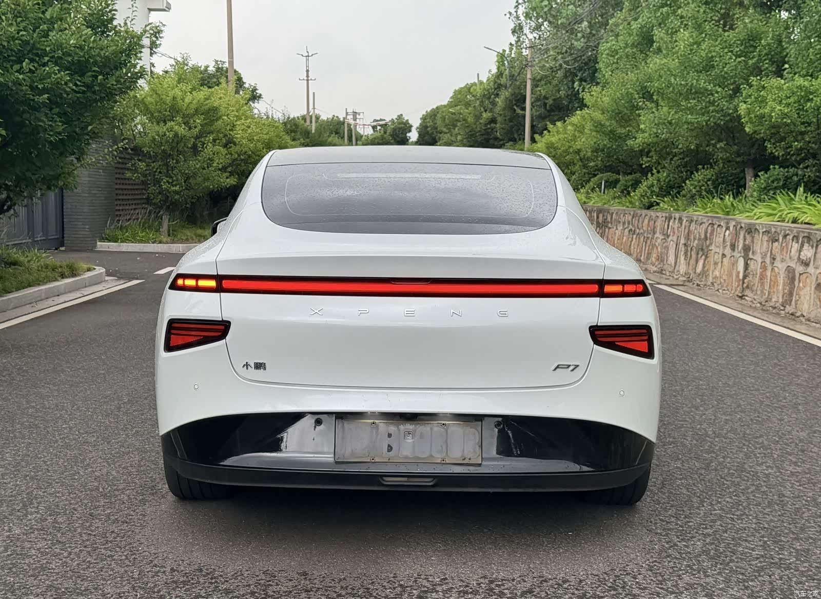 Xpeng P7, 2020 все фото