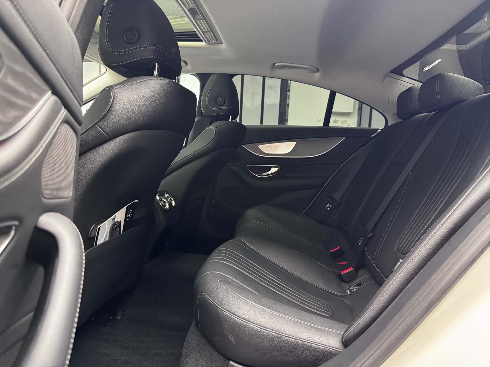 Mercedes-Benz CLS, 2019 18