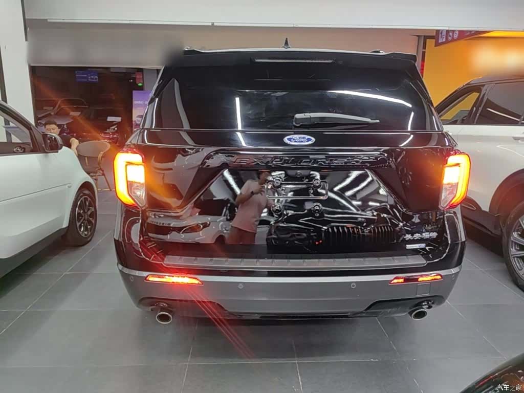 Ford Explorer, 2021 6