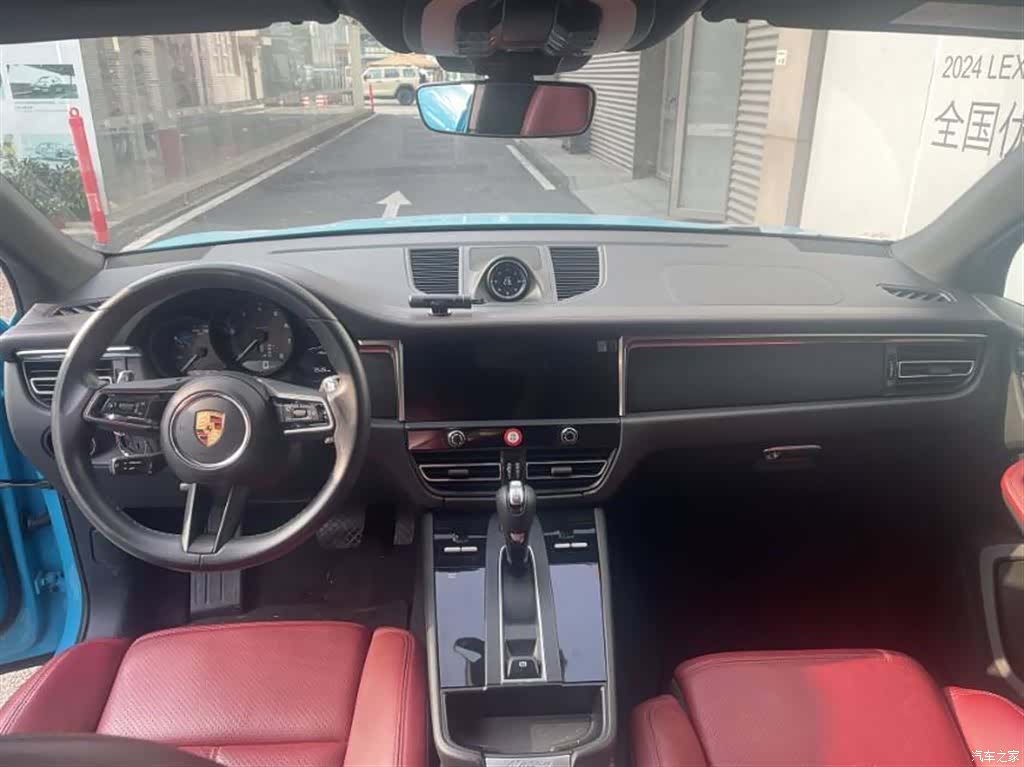 Porsche Macan, 2022 10