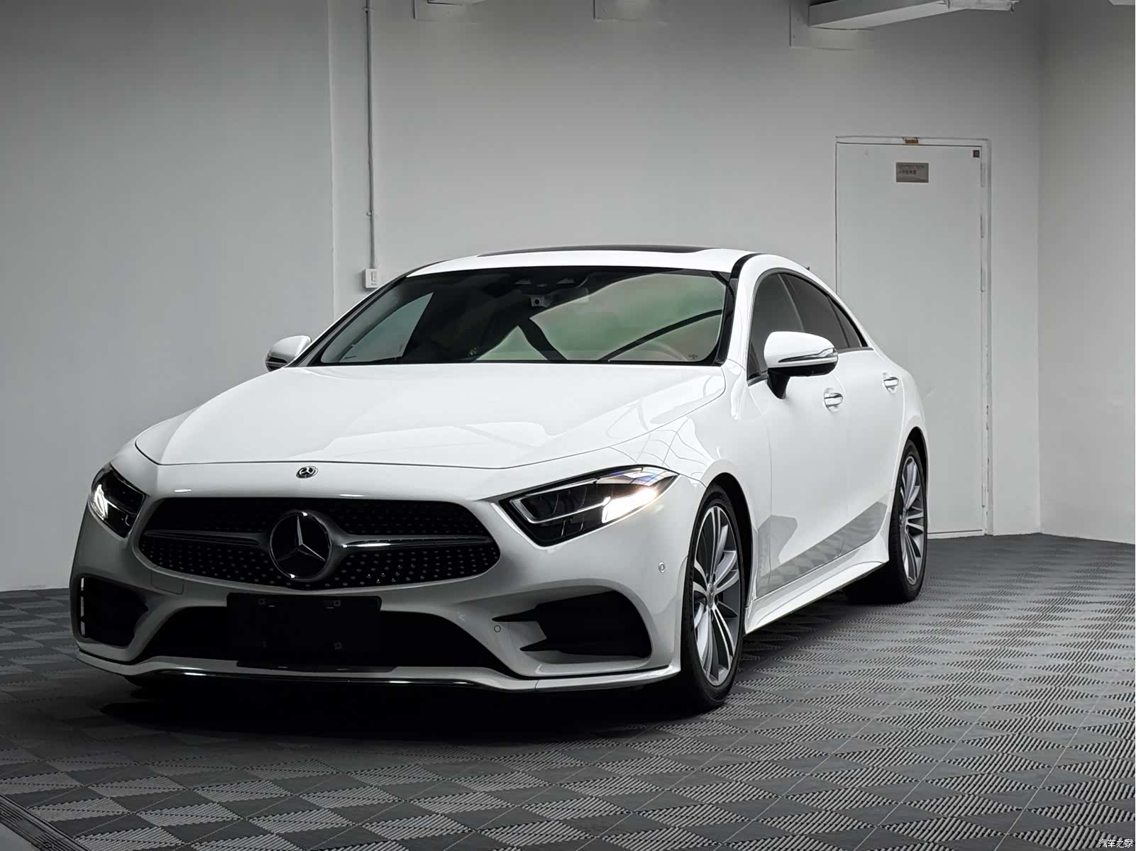 Mercedes-Benz CLS, 2019 1