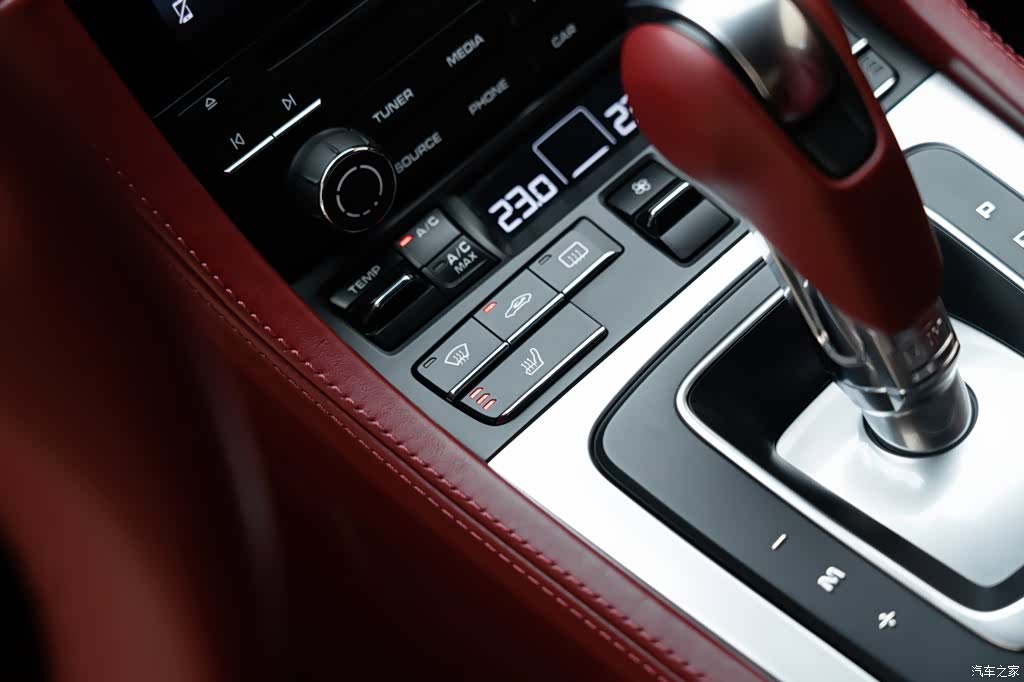 Porsche Cayman, 2018 16
