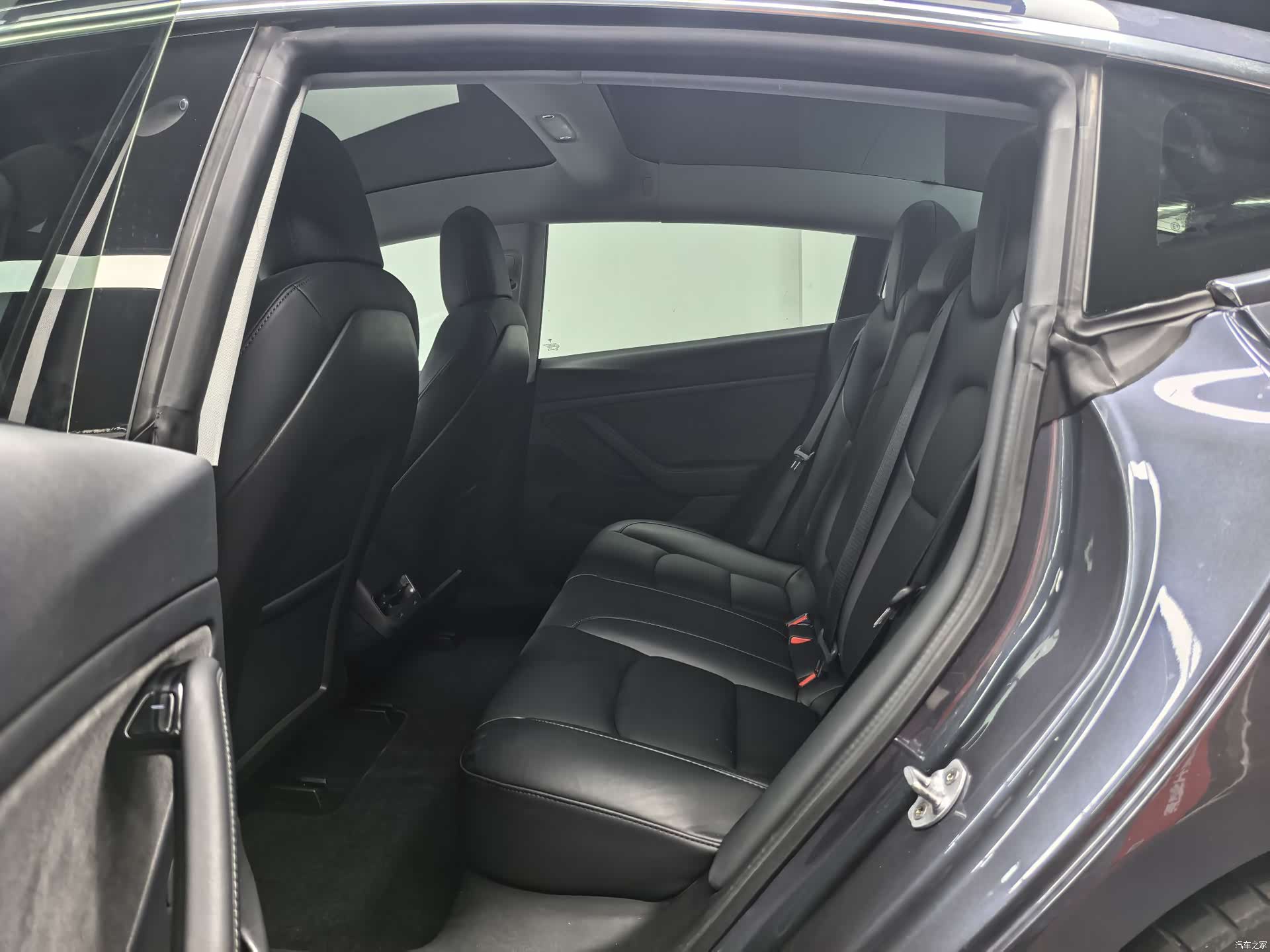 Tesla Model 3, 2020 6