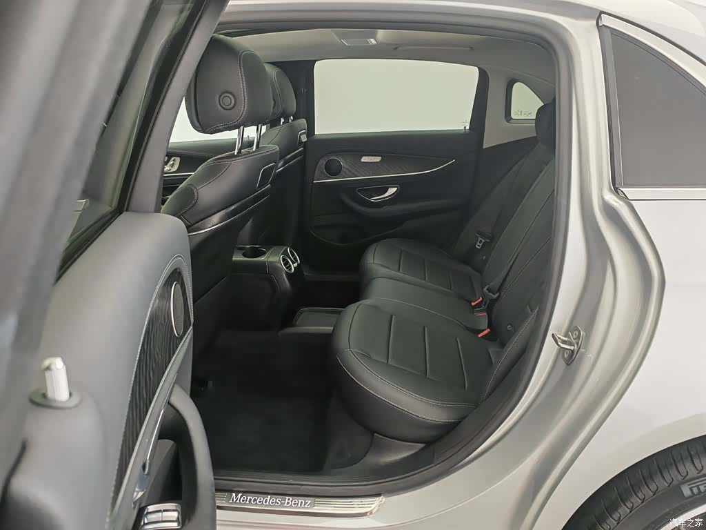 Mercedes-Benz E-Class, 2019 15