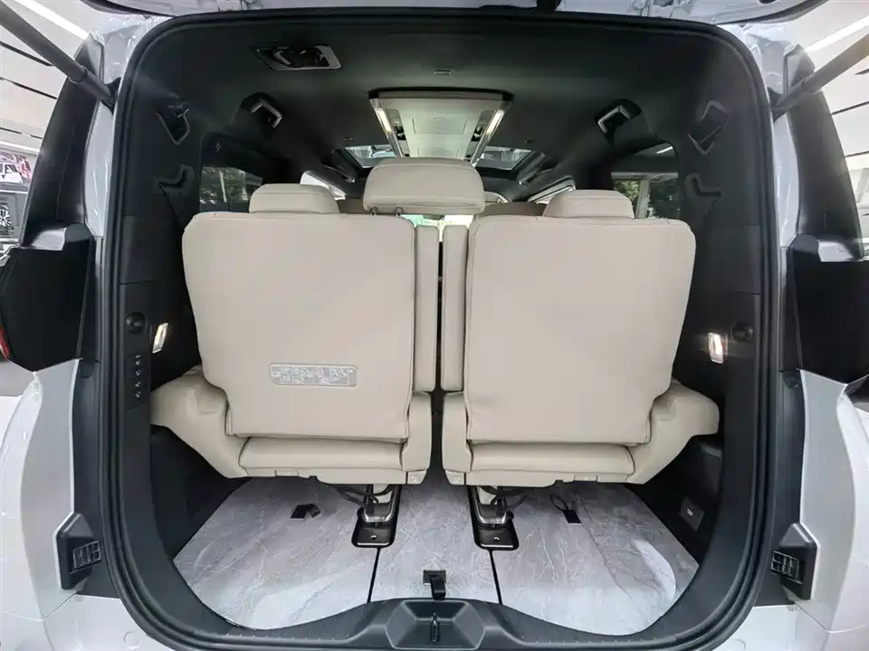 Toyota Elfa Toyota Elfa
