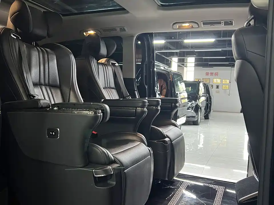 Mercedes-Benz V-class Mercedes-Benz V-class