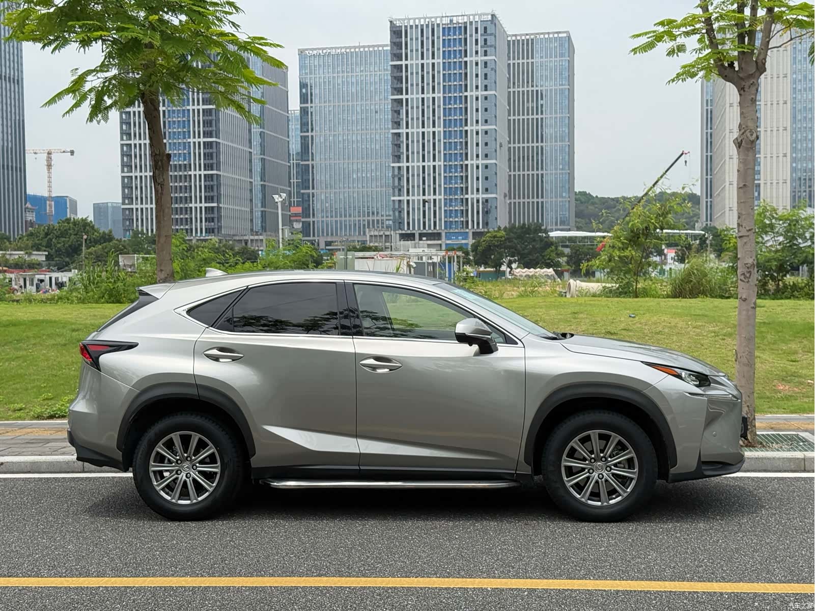 Lexus NX, 2016 11