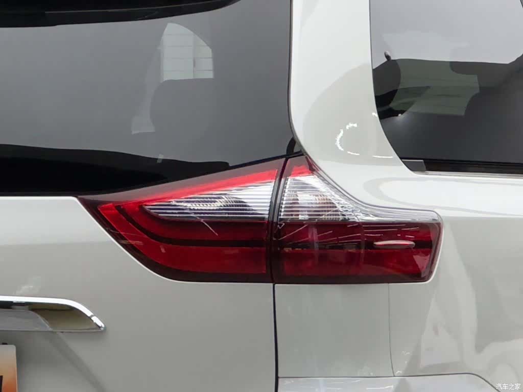 Toyota XLE, 2019 6