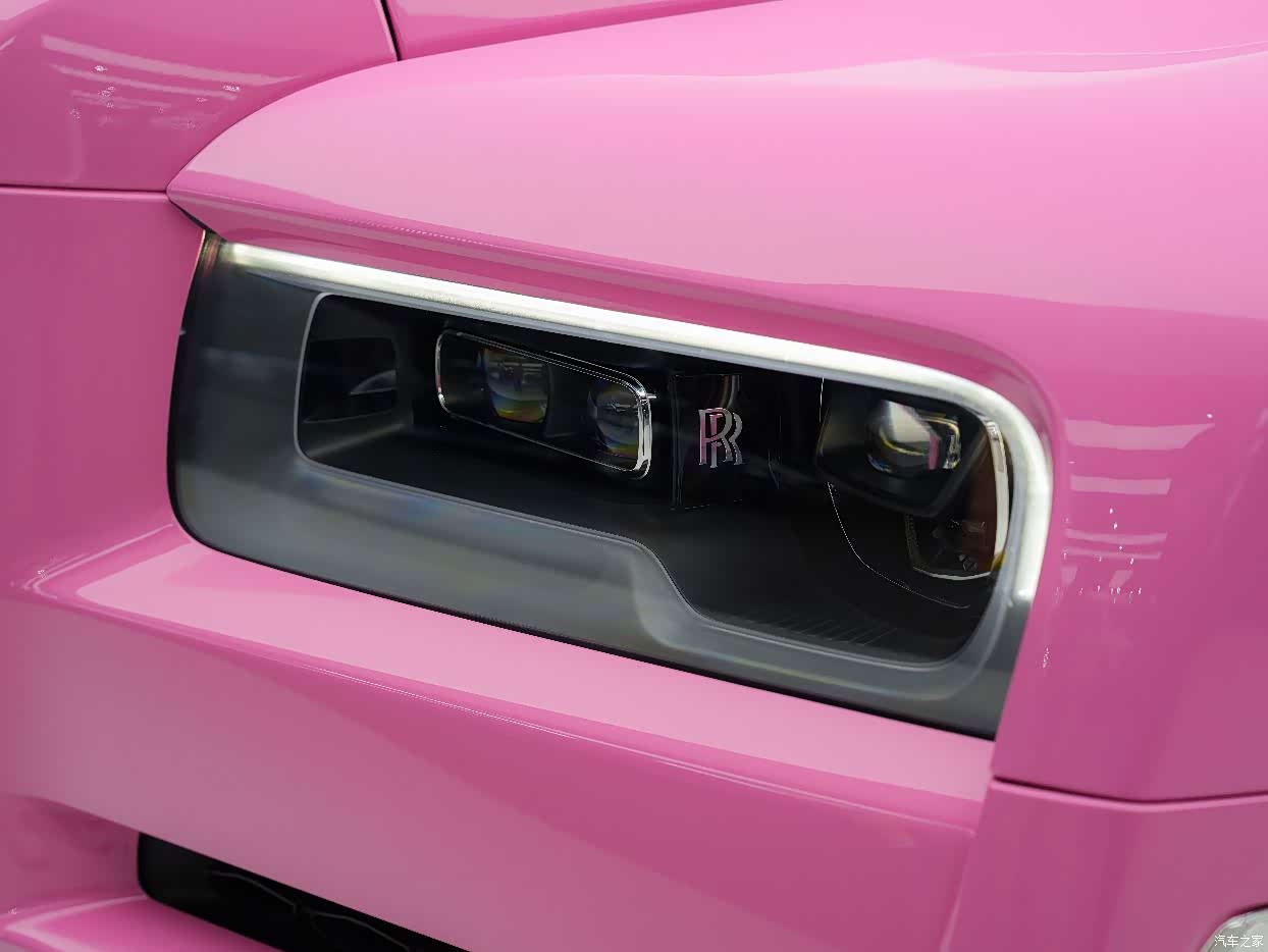 Rolls-Royce Cullinan, 2023 4