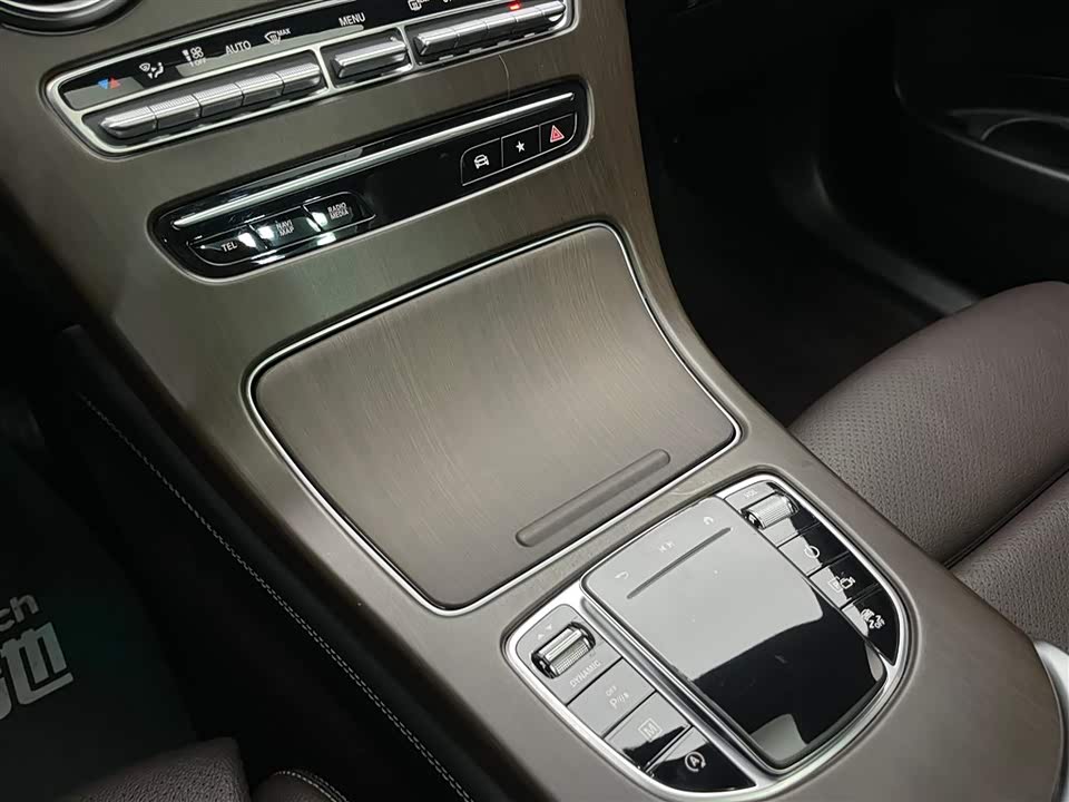 Mercedes-Benz GLC Mercedes-Benz GLC