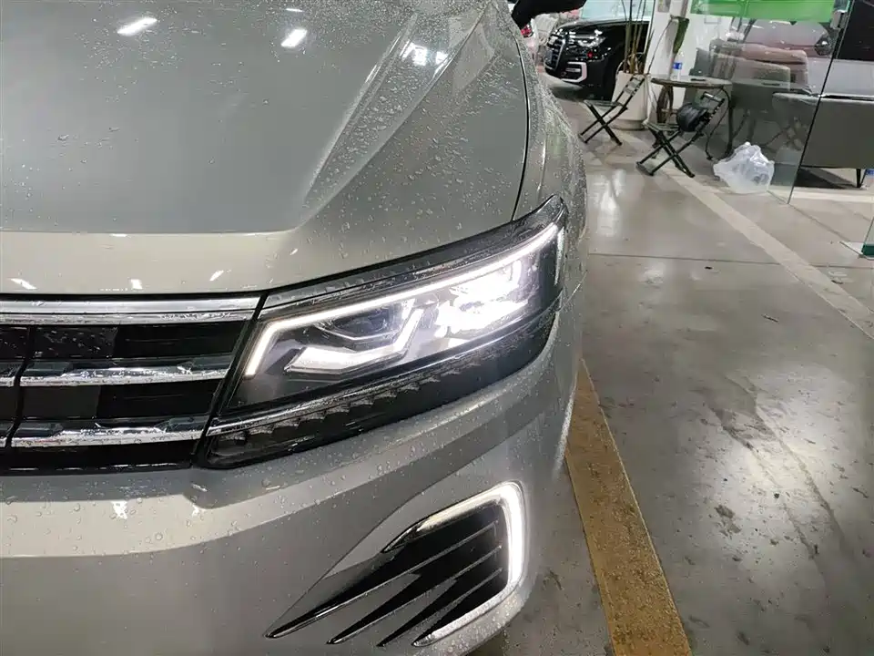 Volkswagen Tiguan L Volkswagen Tiguan L