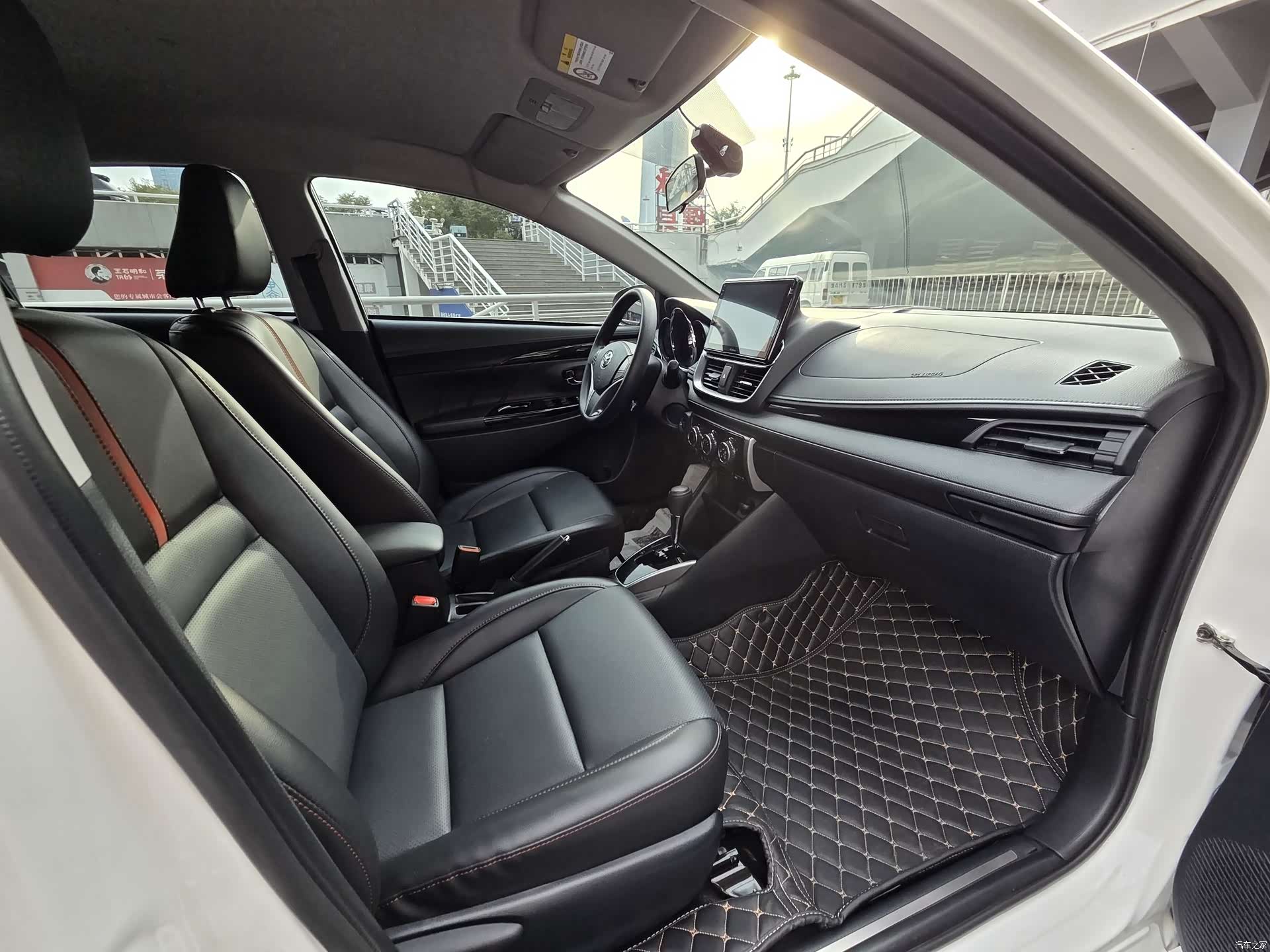 Toyota YARiS L, 2023 9