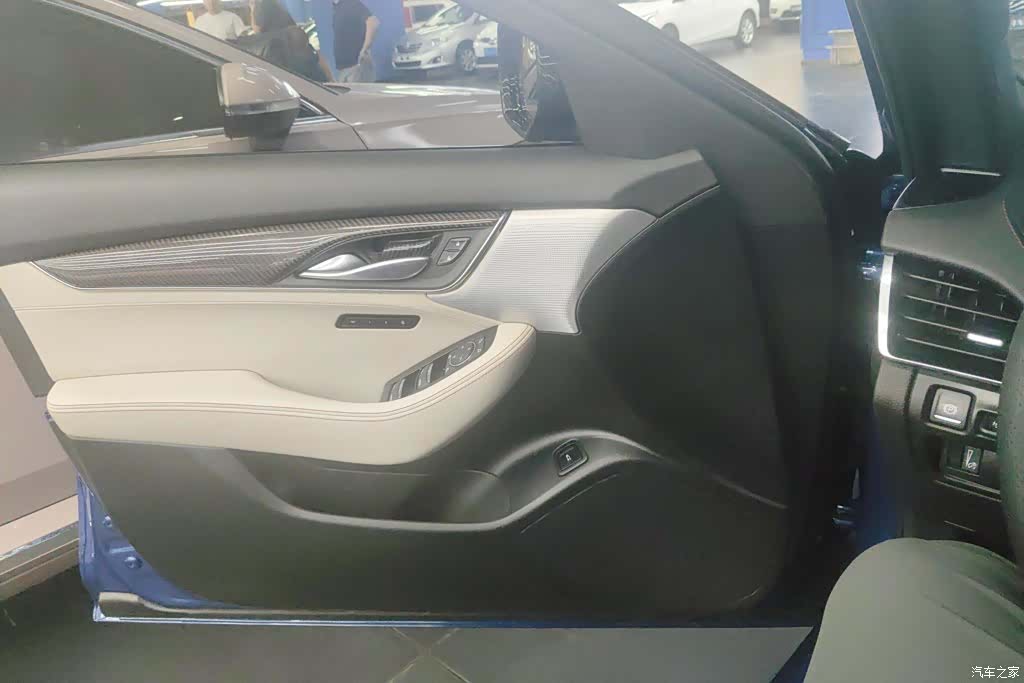 Cadillac CT5, 2020 7
