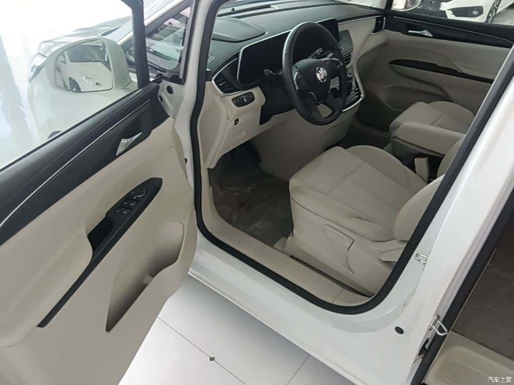 Buick GL8, 2024 12