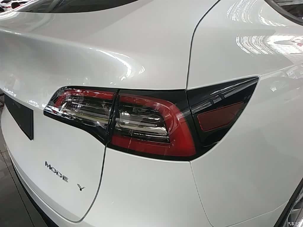 Tesla Model Y, 2021 8