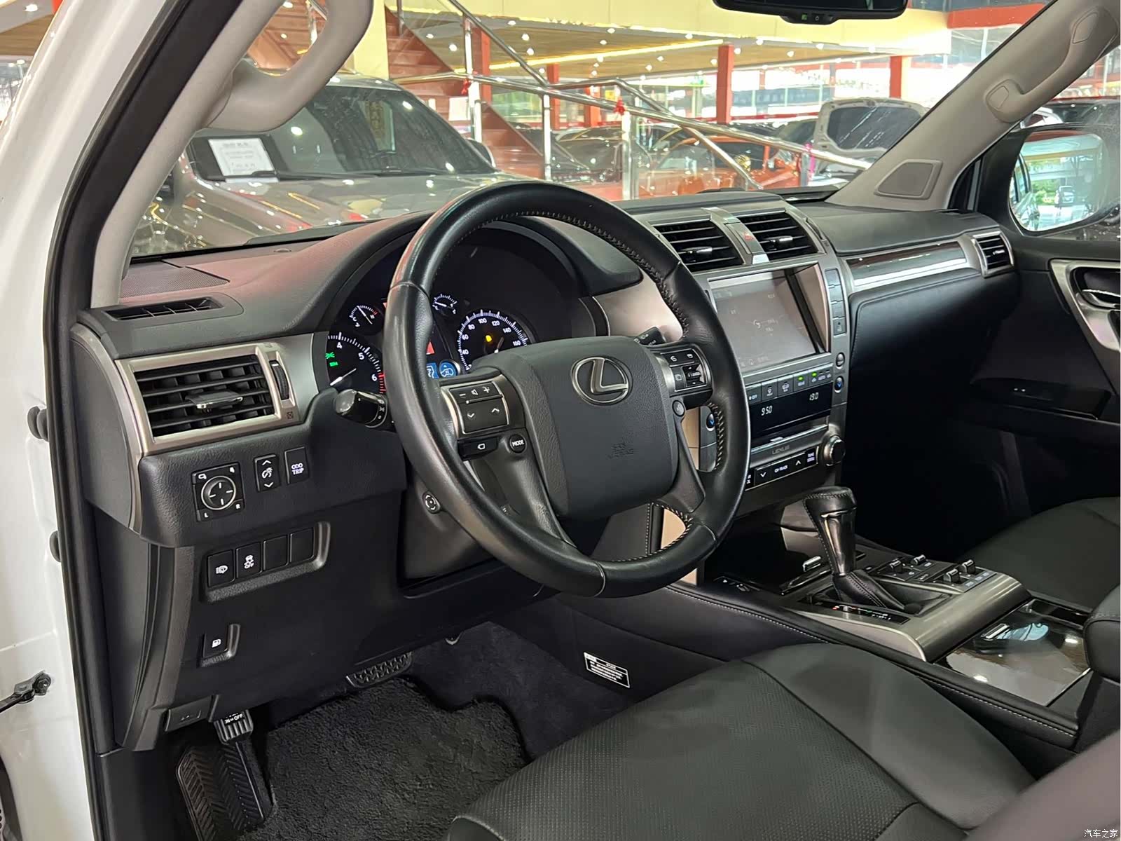 Lexus GX, 2015 7