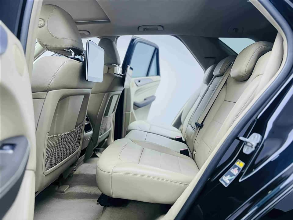 Mercedes-Benz M class