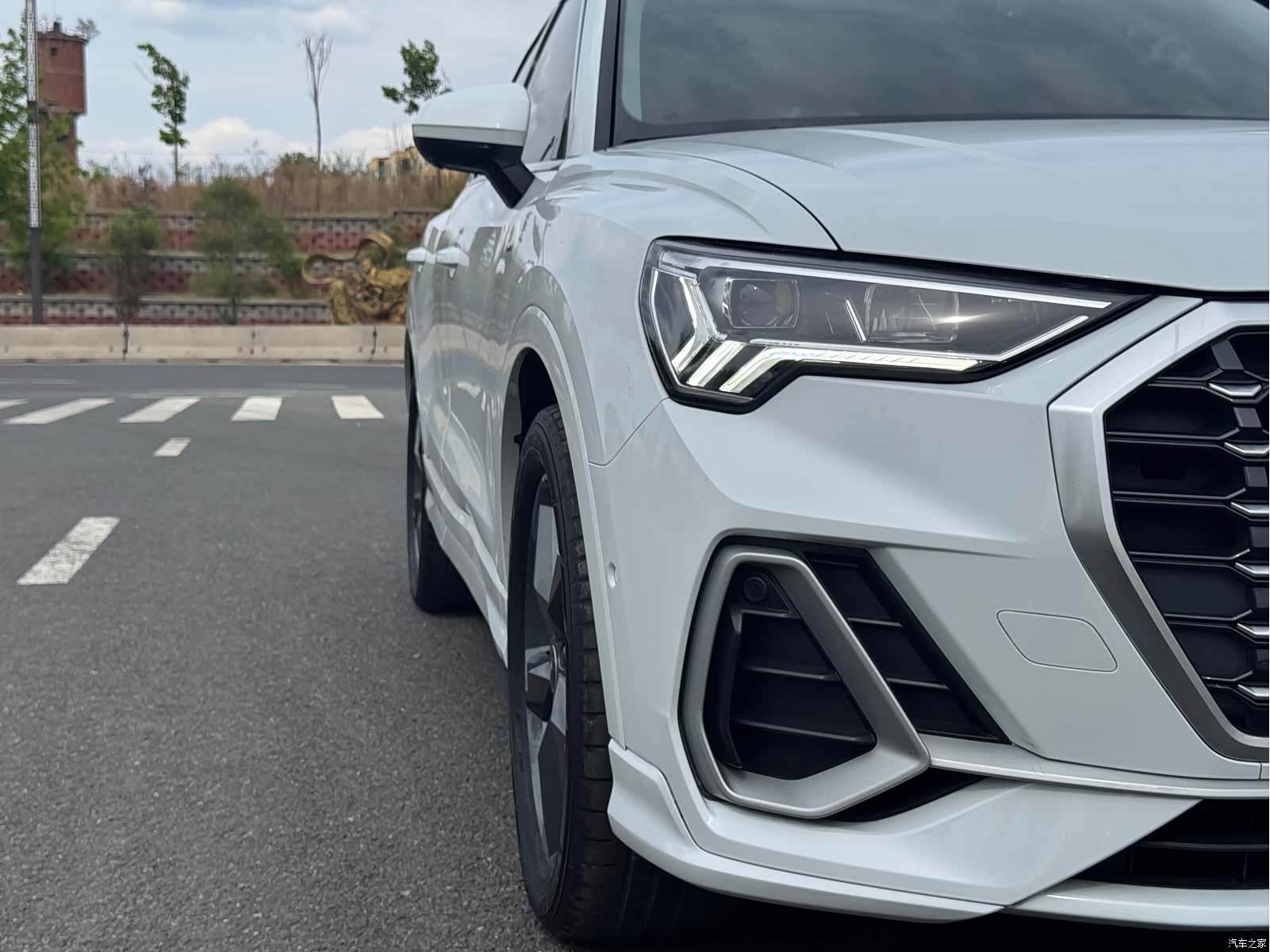 Audi Q3, 2022 11