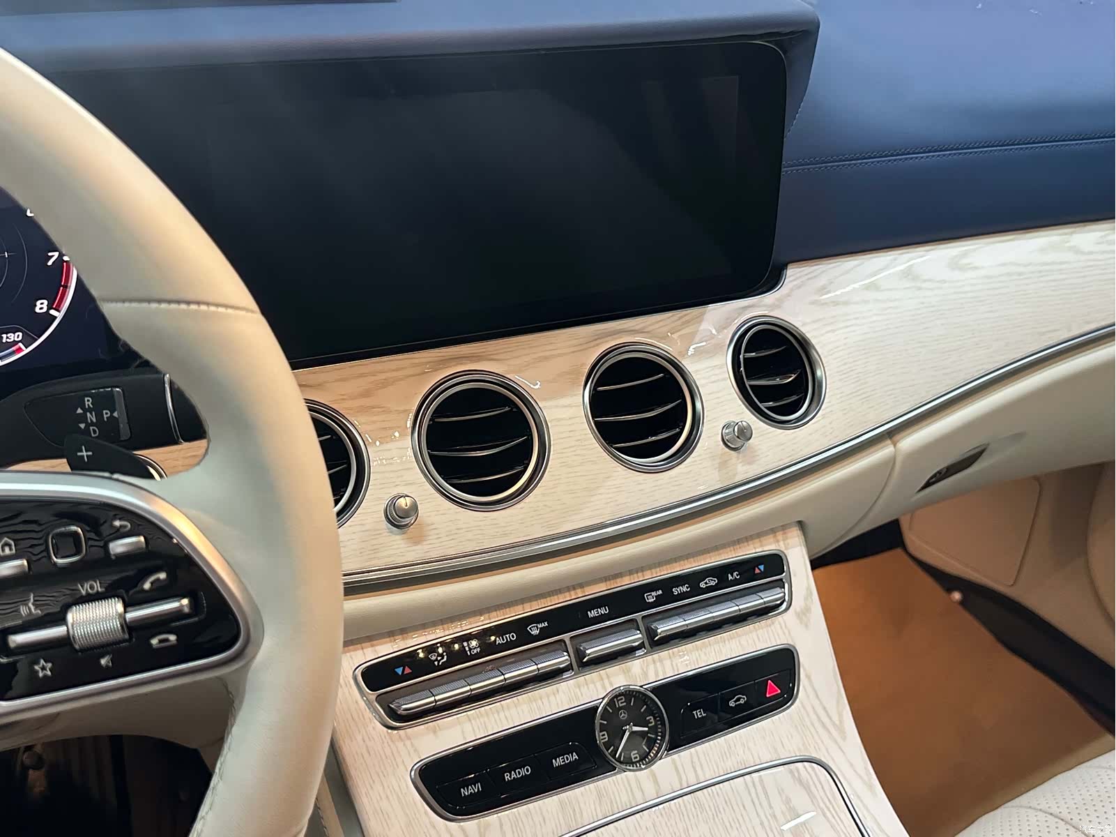 Mercedes-Benz E-Class, 2020 6