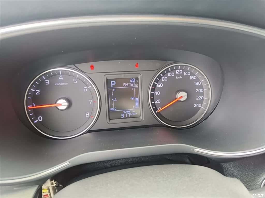Kia KX3, 2016 12