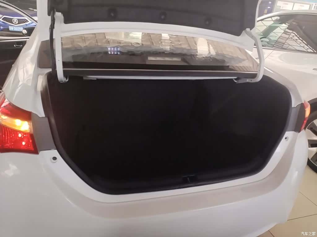 Toyota Corolla, 2017 19