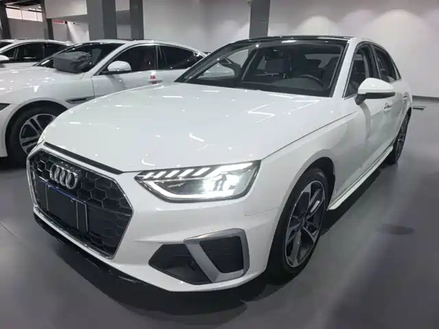 Audi A4L 2020 — купить из Китая под заказ