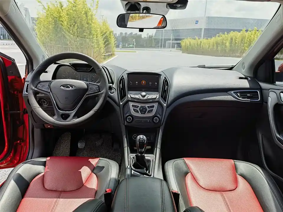 Chery Arrizo 5