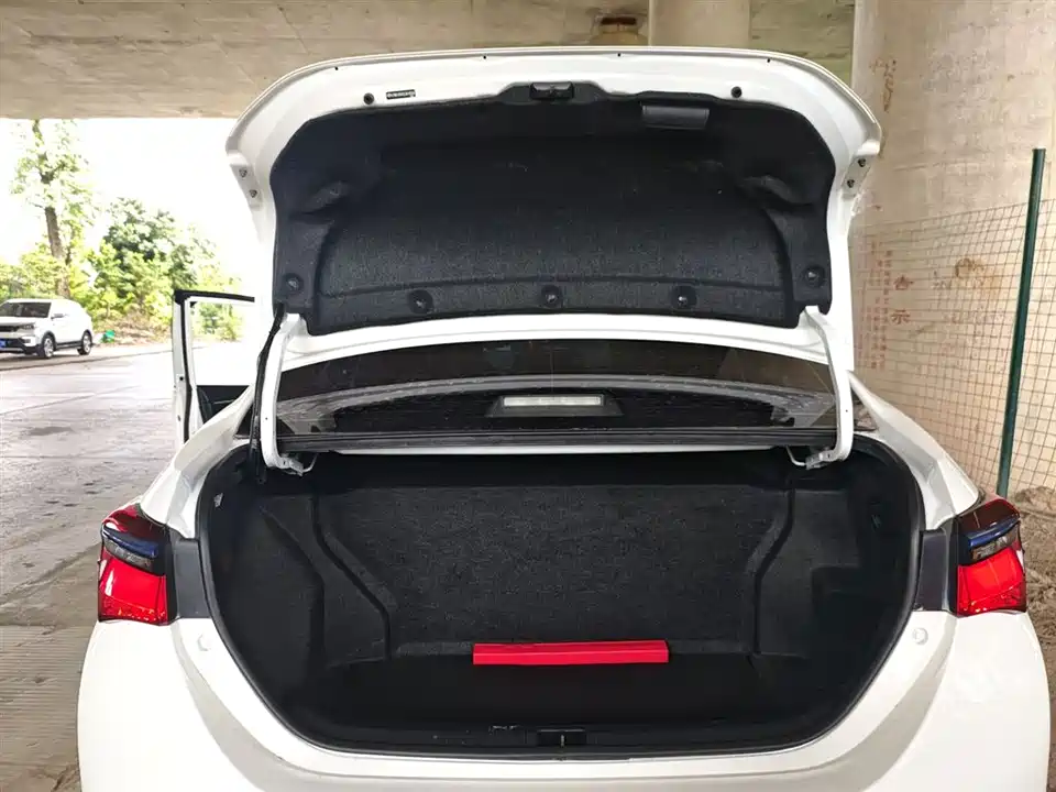 Toyota Corolla dual engine E+