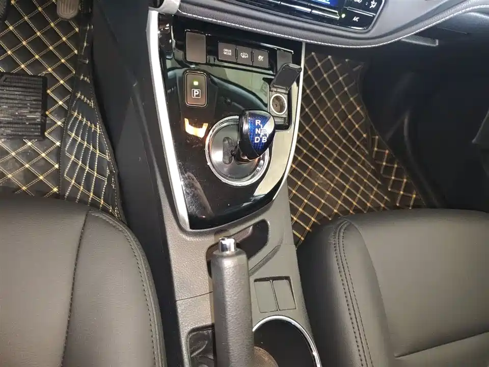 Toyota Corolla dual engine E+