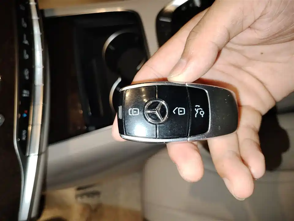 Mercedes-Benz S-class Mercedes-Benz S-class