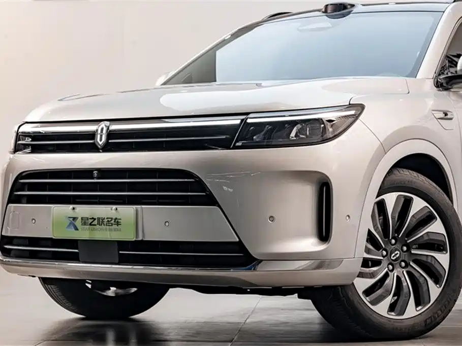 AITO Ask the world M7