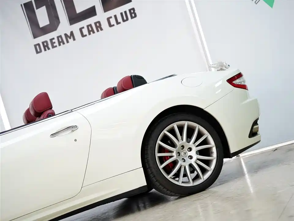 Maserati GranCabrio