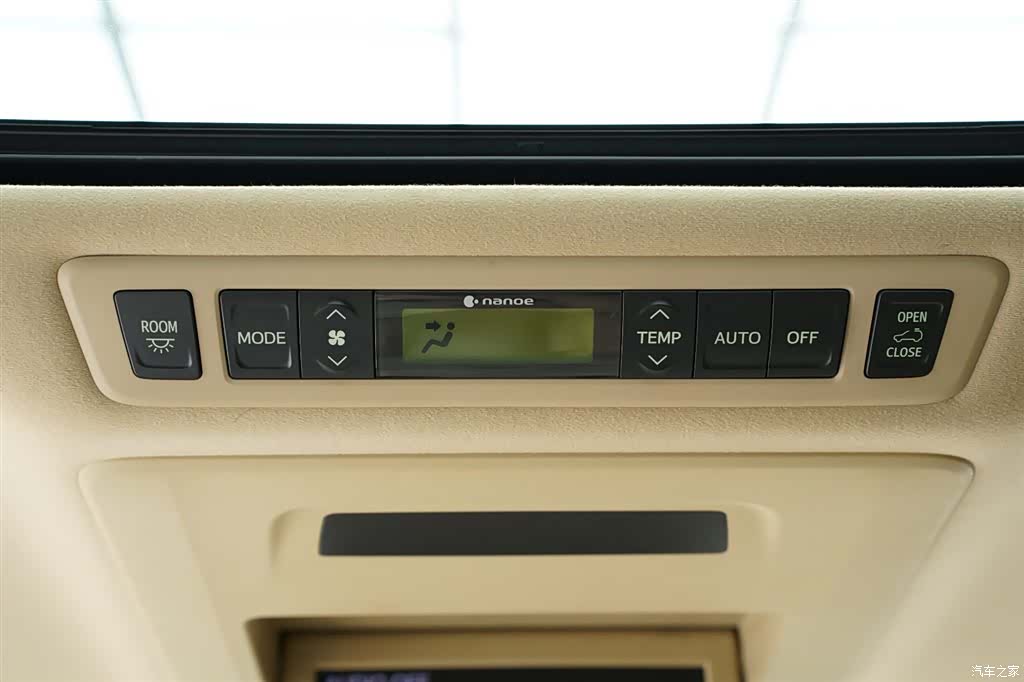Toyota Alphard, 2012 13