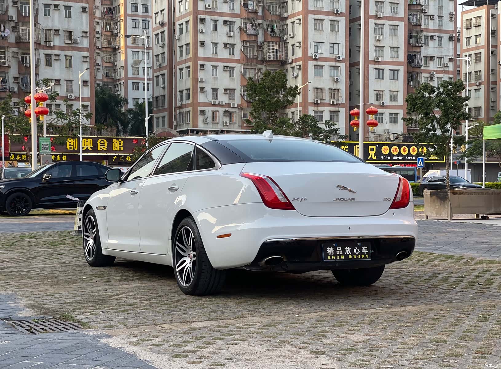 Jaguar XJ, 2019 4