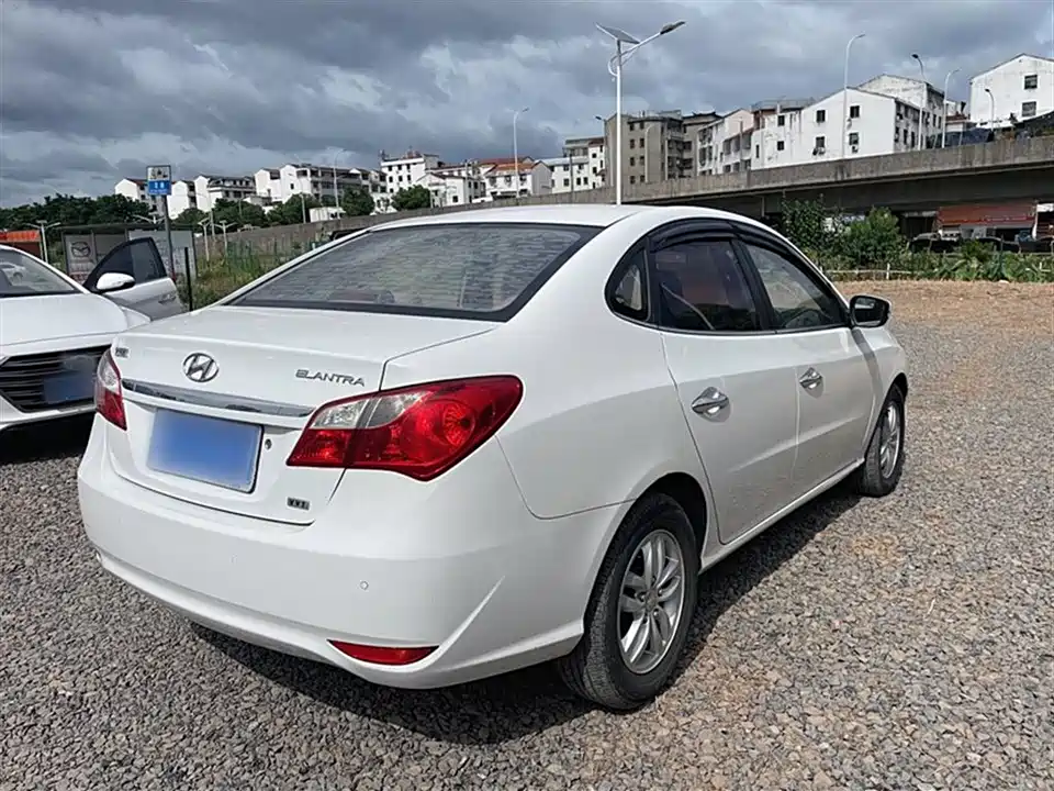 Hyundai Yuedong