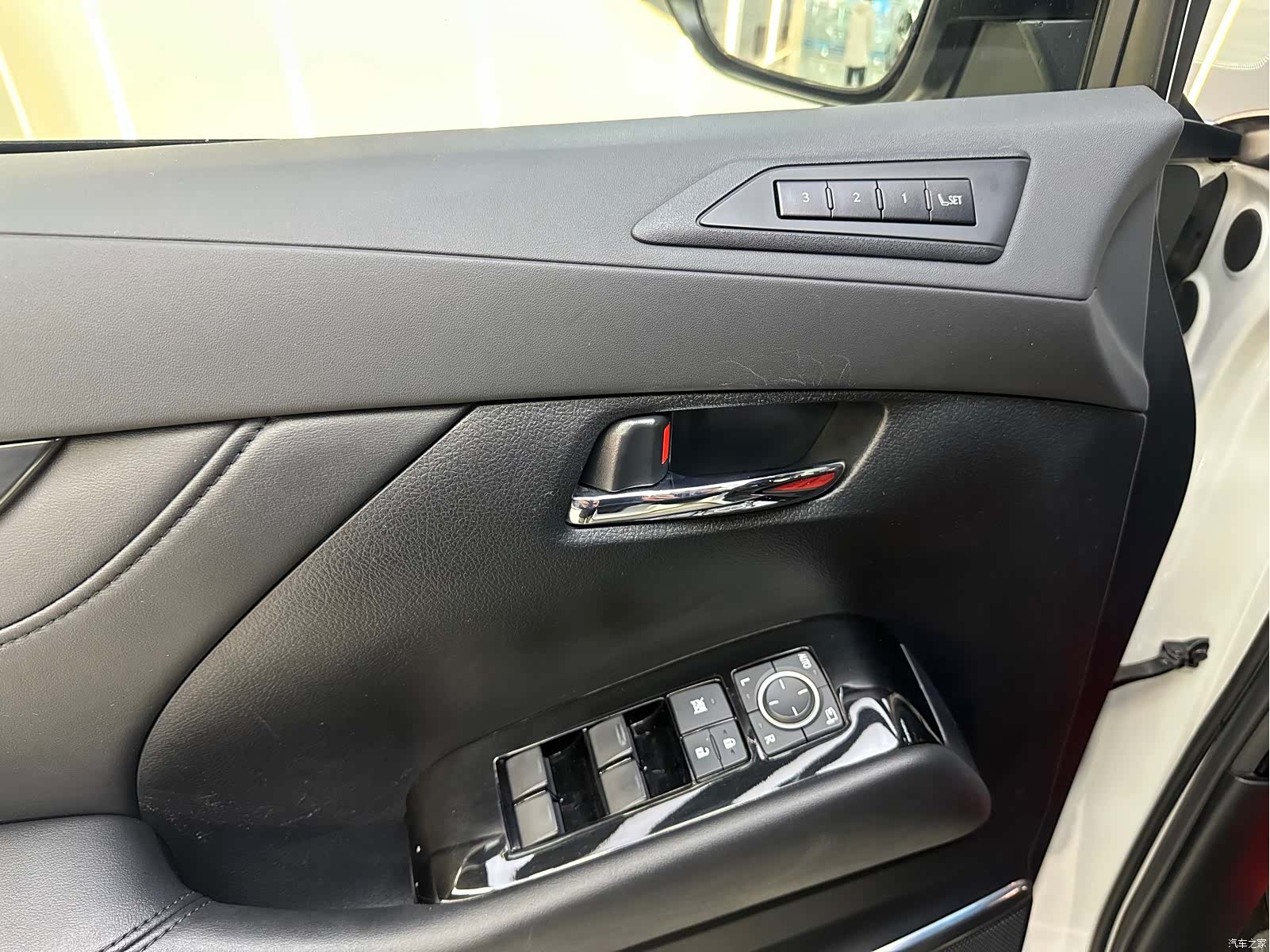Lexus LM, 2021 10