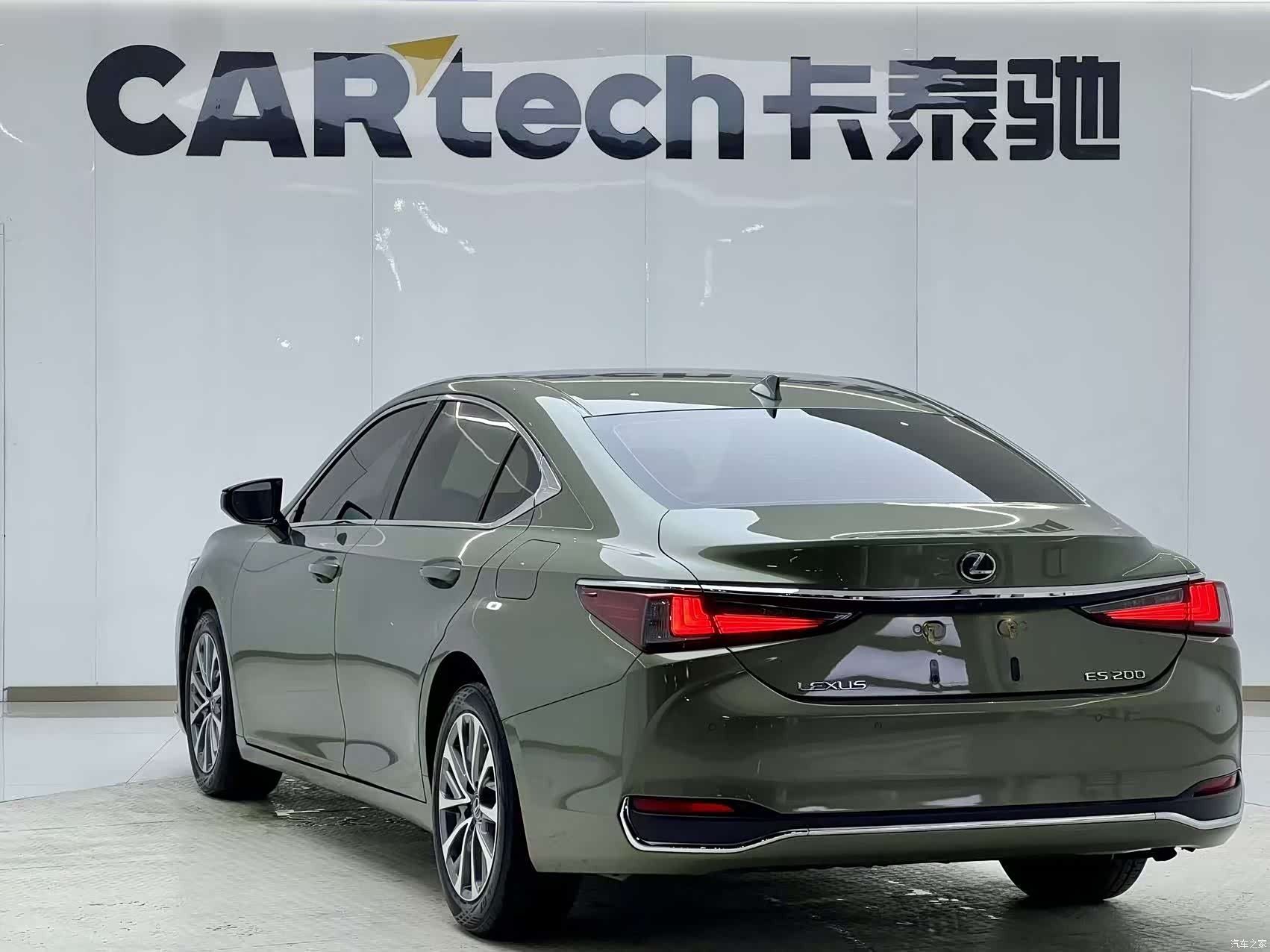 Lexus ES, 2021 17