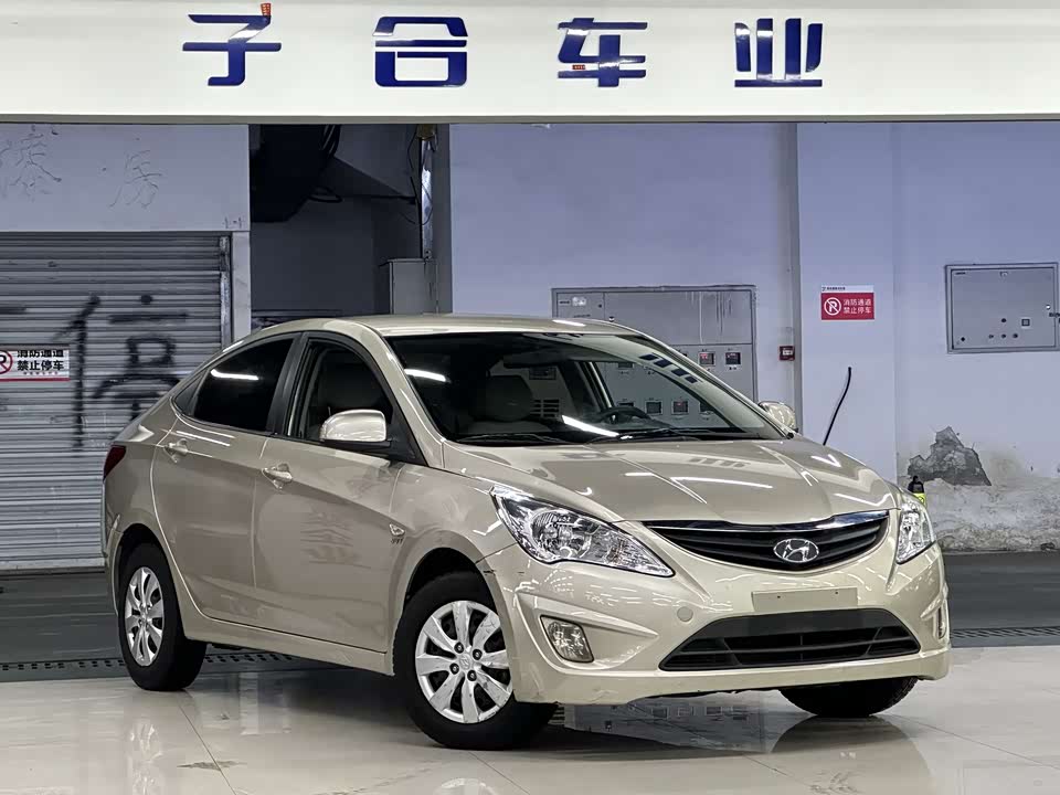 Hyundai Rena
