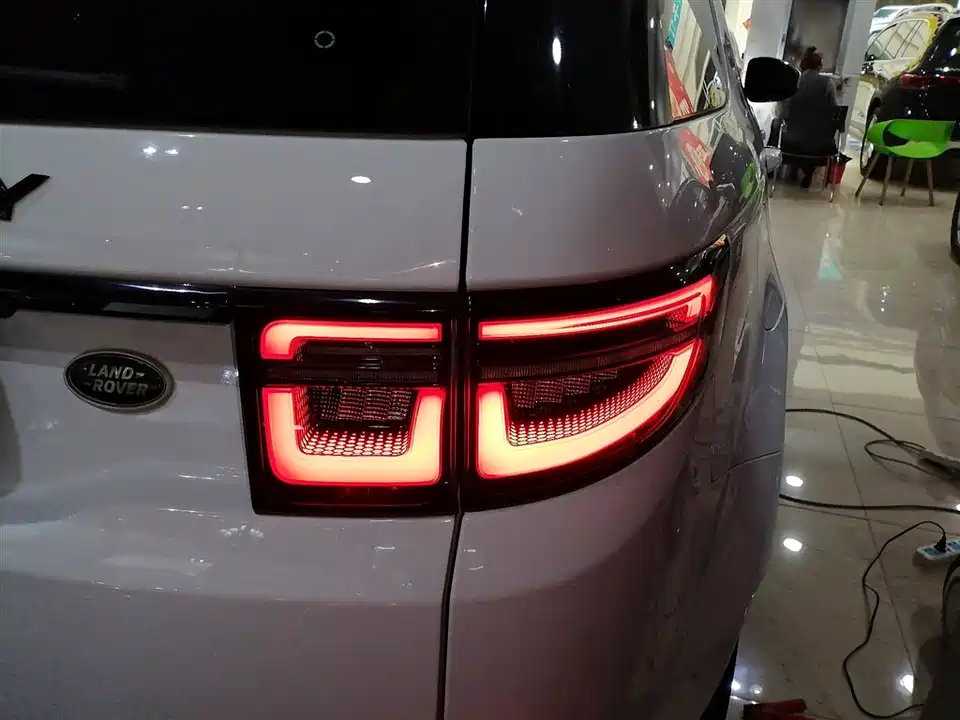 Land Rover Discover sports