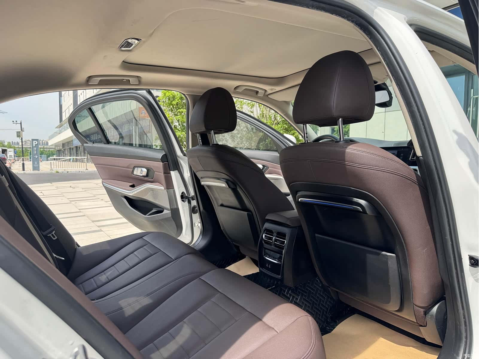 BMW 3 Series, 2019 14