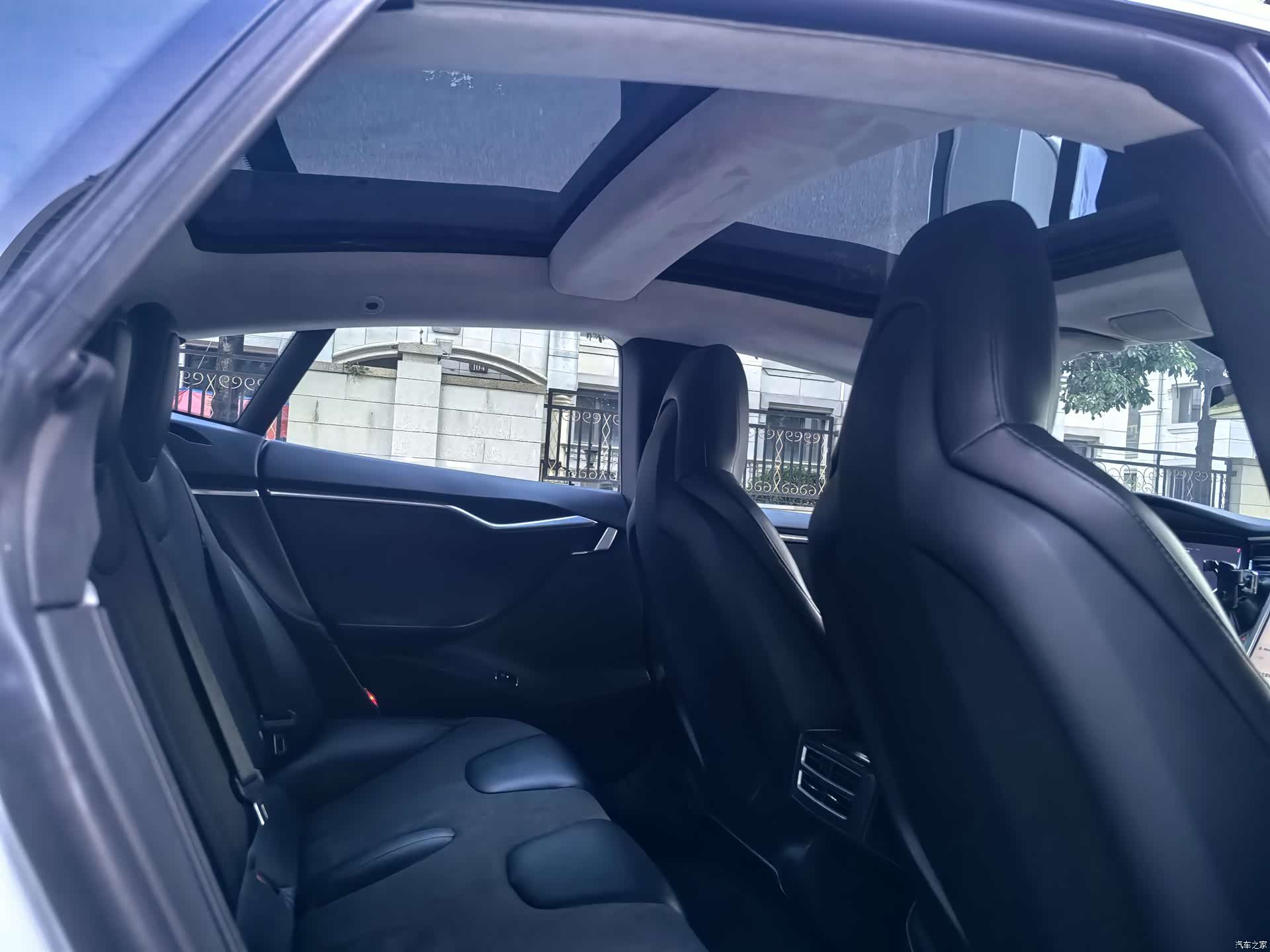 Tesla Model S, 2017 14