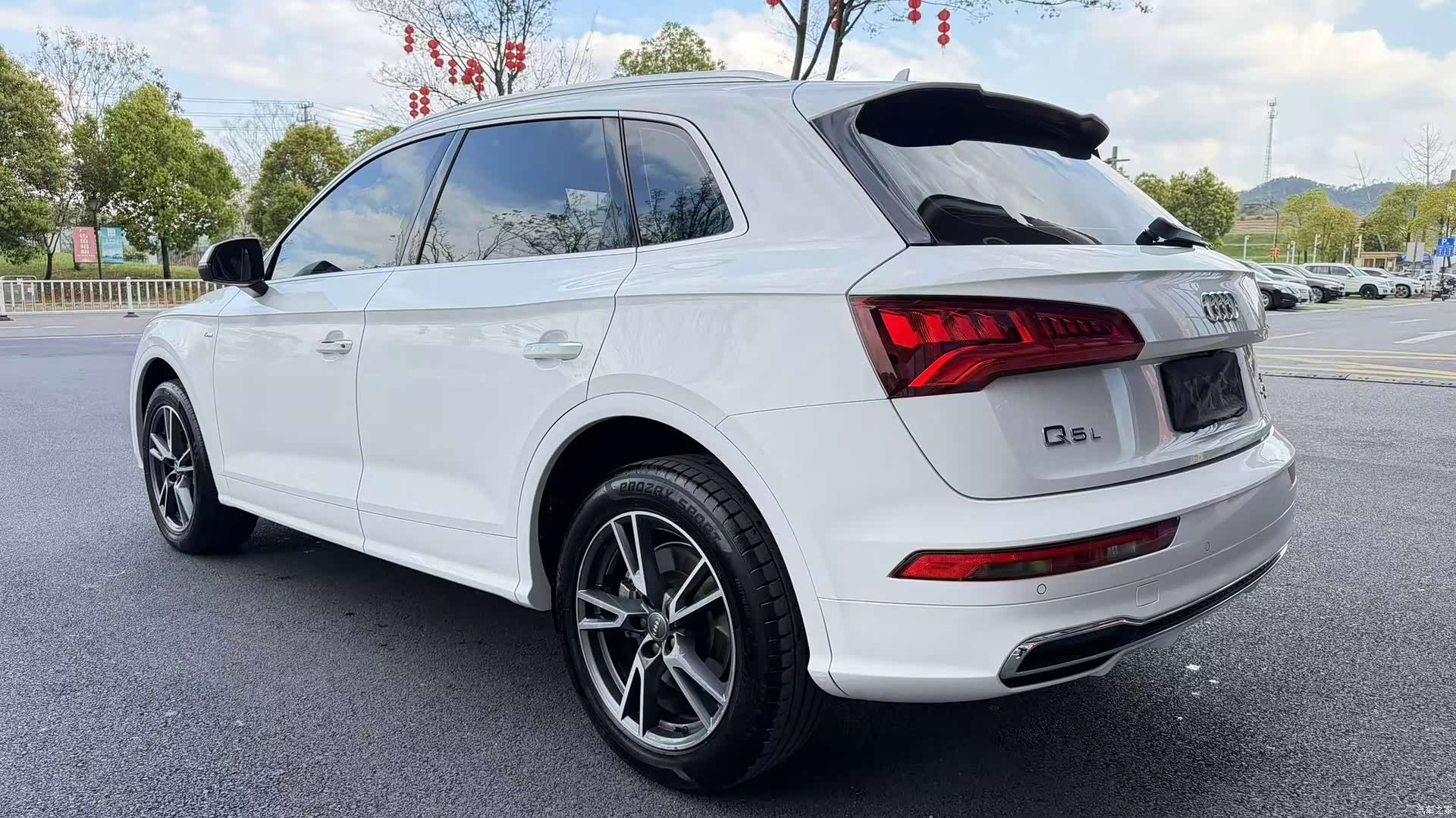 Audi Q5L, 2019 9