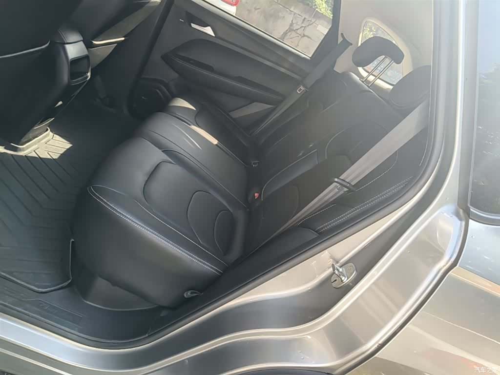 Wuling 530, 2021 16