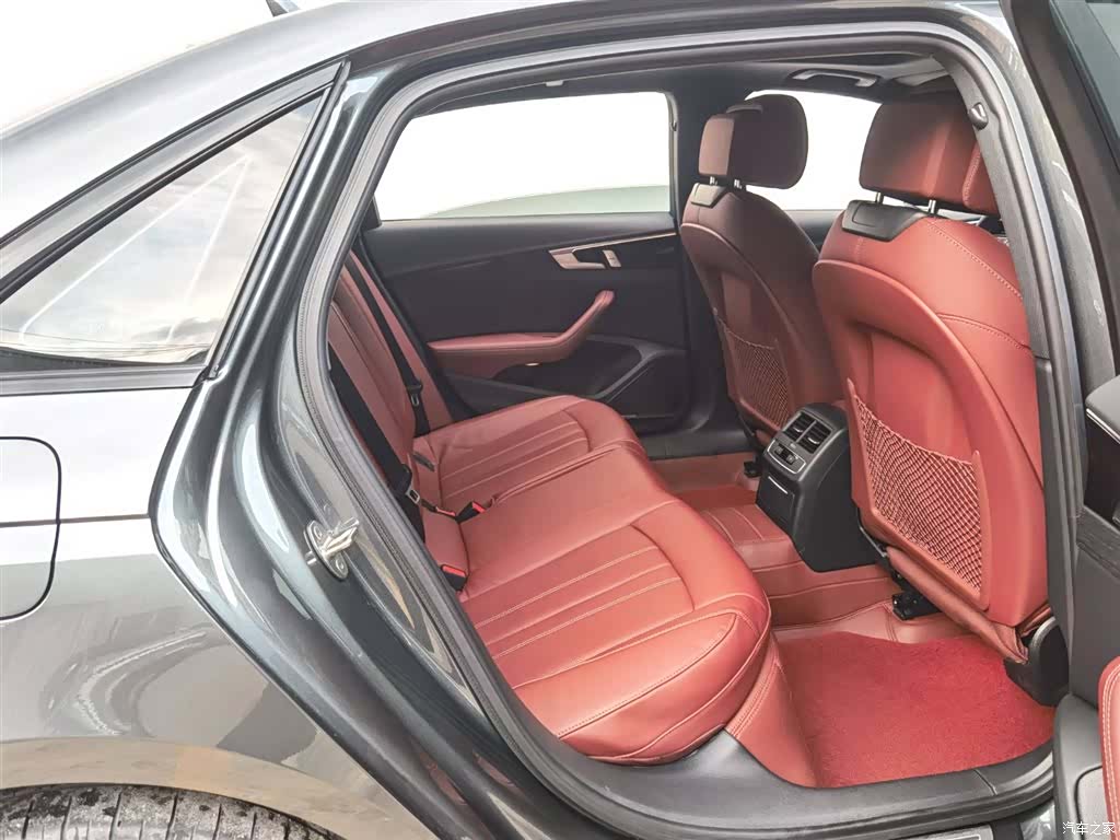 Audi A4L, 2024 28