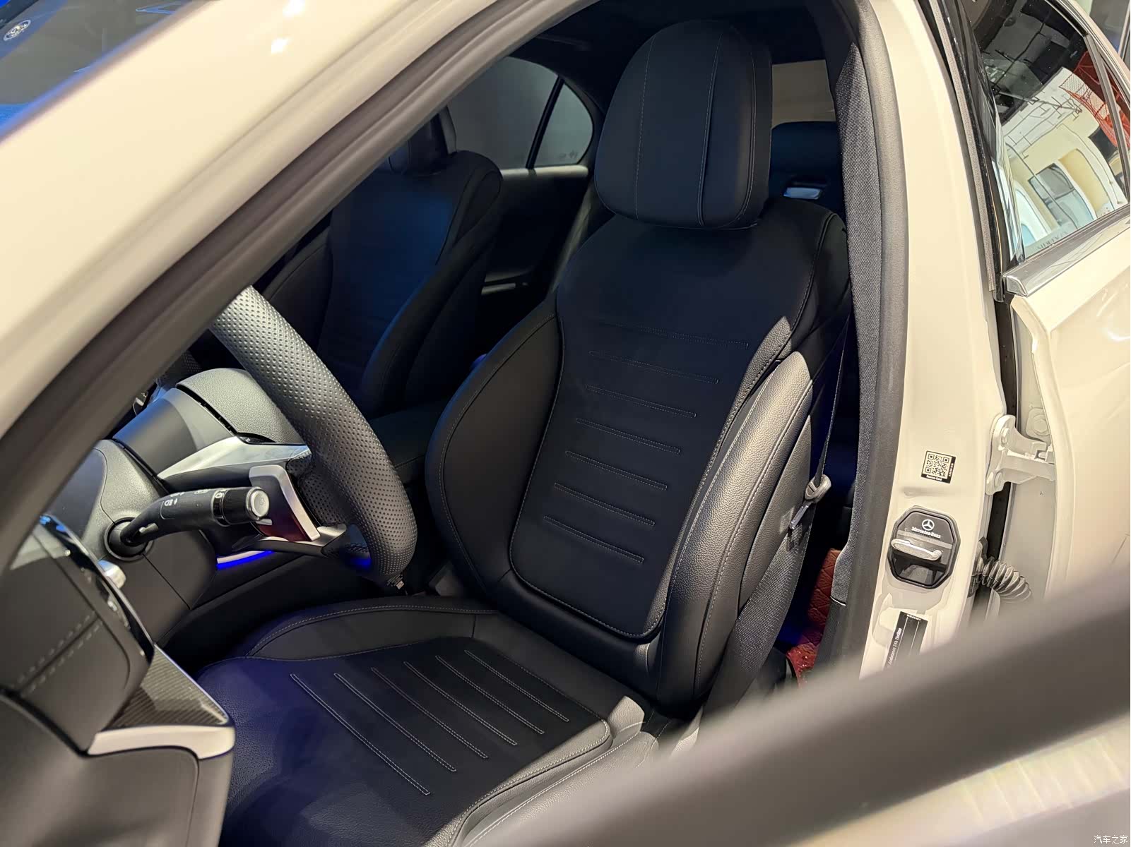 Mercedes-Benz C-Class, 2025 8