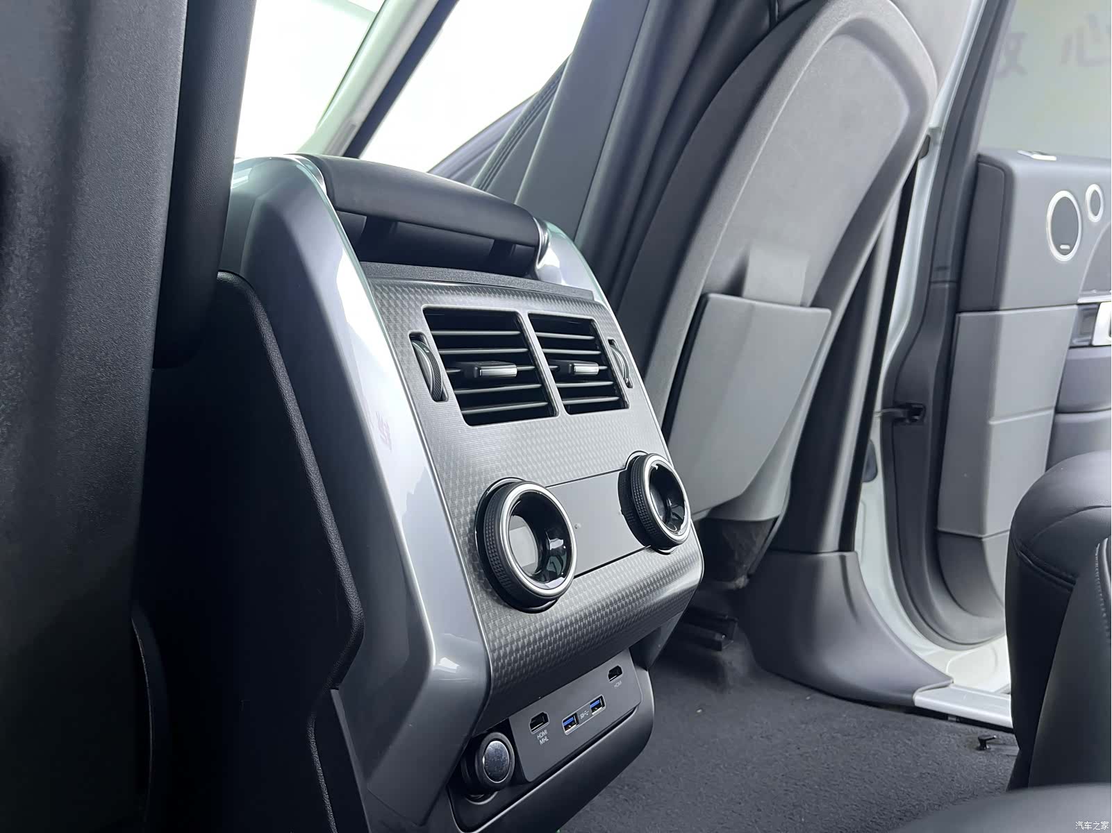 Land Rover Range Rover, 2018 12