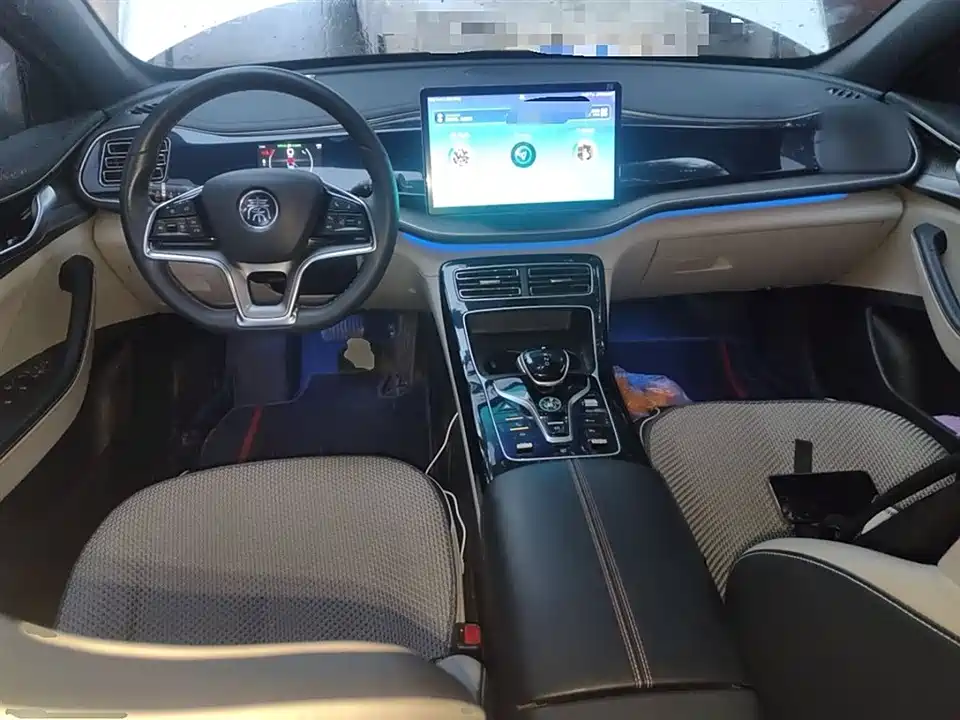 BYD Qin Yuan BYD Qin Yuan